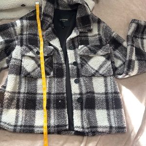 Le Superbe jacket- fuzzy outside smooth inside lining- stretchy elastic wrist